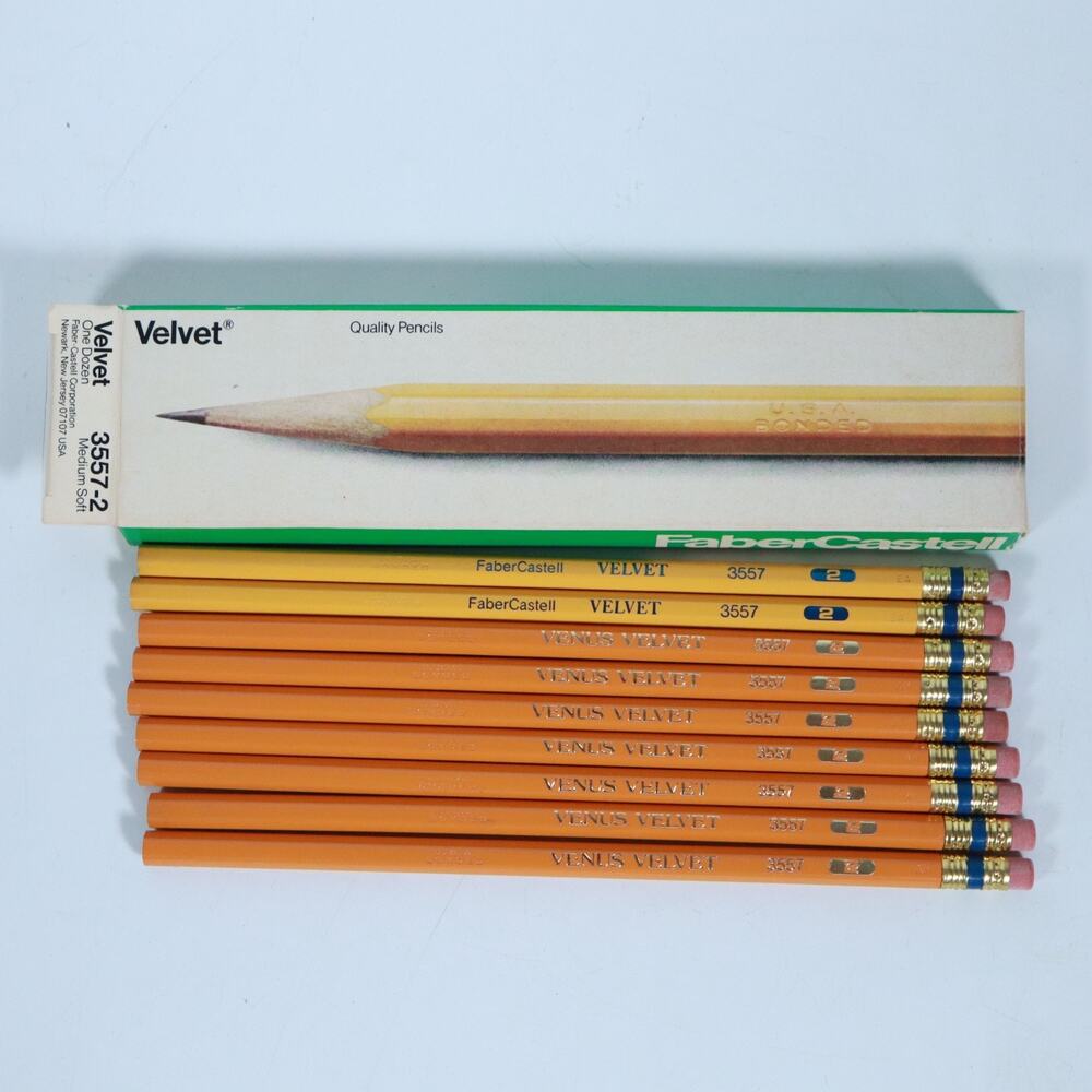 Faber Castell Venus Velvet Pencils 3557 Qty of 9 Original Box Vintage
